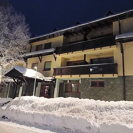 Hotel apartamentowy Sedmicka Horec